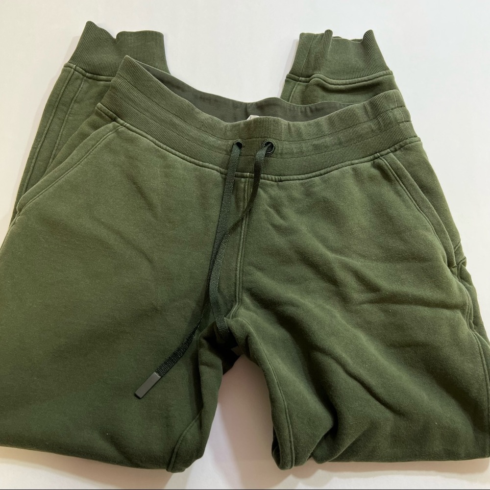 Lululemon joggers - Picture 2 of 5